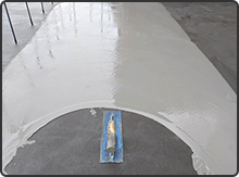 ポリマーセメント系塗膜防水 通気緩衝工法 2回目の防水材塗布します。